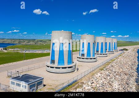 Die Wasserkraftturbinen am Gardiner Dam Lake Diefenbaker, Saskatchewan, Kanada Stockfoto