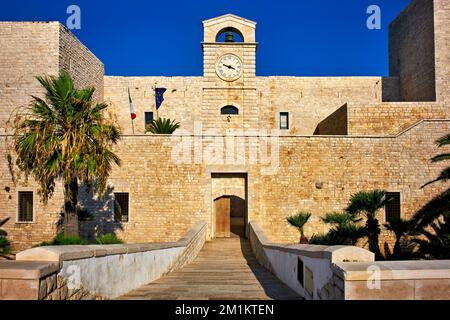 Apulien Apulien Italien. Trani. Castello Svevo Stockfoto