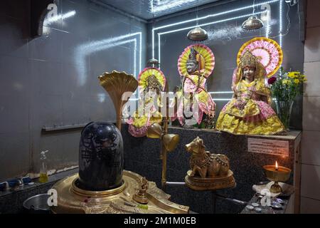 Die Gegend um Shiva Lingam in einer Ecke des Satya Narayan Mandir in Woodside, Queens, New York. Stockfoto