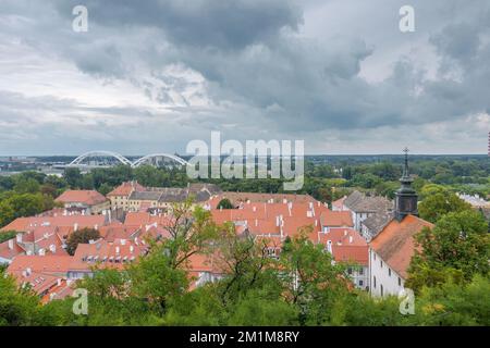 Belgrader Serbisch-Orthodoxe Kathedrale. Die Stadt der Künste. Es gibt eine fantastische Donaupromenade. Es gibt viele orthodoxe Kirchen Stockfoto