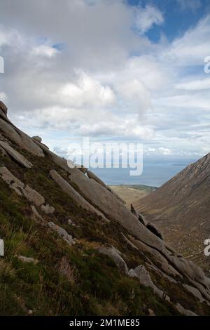 Glen Sannox von den Hängen von Cir Mhor aus gesehen, die Insel Arran Schottland Stockfoto