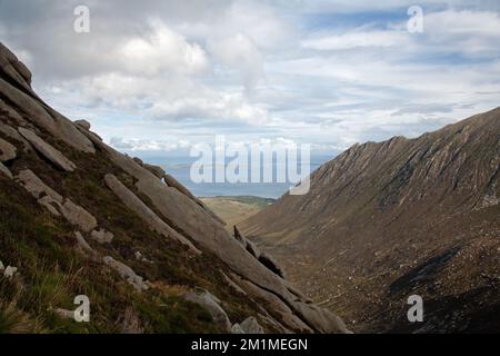 Glen Sannox von den Hängen von Cir Mhor aus gesehen, die Insel Arran Schottland Stockfoto