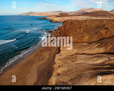 Luftbild: Duenenlandschaft, Atlantischer Ozean bei Istmo de La Pared, Jandia, Fuerteventura, Kanarische Inseln, Spanien/Fuerteventura, Kanarische Inseln Stockfoto