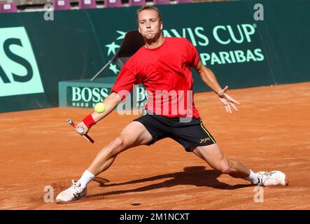 20120912 Uhr – BRÜSSEL, BELGIEN: Belgischer Steve Darcis, abgebildet während eines Trainings des belgischen Davis Cup-Teams im Royal Primerose Tennis Club in Brüssel, Mittwoch, den 12. September 2012. An diesem Wochenende spielen Belgien und Schweden ein Play-off-Spiel für die Weltgruppe. BELGA PHOTO VIRGINIE LEFOUR Stockfoto