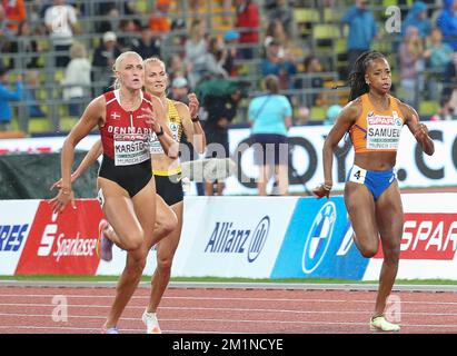 KARSTOFT Ida von Danemark, SCHWAB Corinna aus Deutschland und SAMUEL Jamile aus den Niederlanden HALBFINALE 200m DER FRAUEN 1 bei der Europameisterschaft der Leichtathletik 2022 am 18. August 2022 in München - Photo Laurent Lairys / DPPI Stockfoto