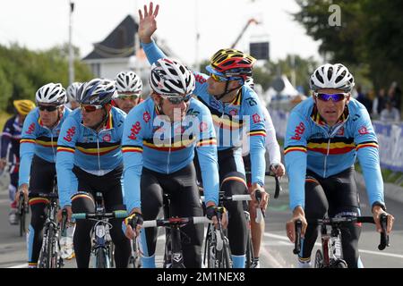 20120920 - VALKENBURG, NIEDERLANDE: Belgischer Bjorn Leukemans von Vacansoleil-DMC, belgischer Jurgen Roelandts von Lotto - Belisol, Der belgische Nationalmeister Tom Boonen vom Team Omega Pharma – Quick Step und der belgische Greg van Avermaet vom BMC Racing Team wurden in einem Training vor dem Road Race bei der UCI Road World Cycling Championships am Donnerstag, den 20. September 2012 in Valkenburg, Niederlande, vorgestellt. BELGA FOTO KRISTOF VAN ACCOM Stockfoto