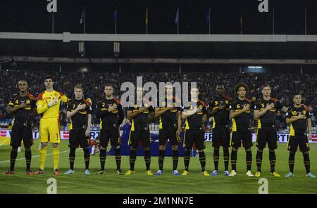 20121012 – BELGRAD, SERBIEN: Belgische Mannschaft, Foto während des Qualifikationsspiels zwischen Serbien und den belgischen Red Devils, Freitag, den 12. Oktober 2012 in Belgrad, Republik Serbien. Dies ist das dritte von zehn Qualifikationsspielen für die Fußball-Weltmeisterschaft 2014. BELGA FOTO DIRK WAEM Stockfoto