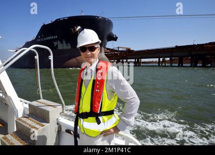 20121120 Uhr - PORT HEDLAND, AUSTRALIEN: Kronprinz Philippe von Belgien, abgebildet auf einer Tour durch Port Hedland mit dem Boot am dritten Tag einer Wirtschaftsmission nach Australien und Neuseeland, Dienstag, den 20. November 2012. BELGA FOTO ERIC LALMAND Stockfoto