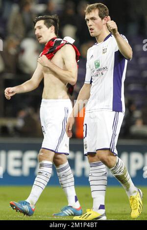 20121121 Uhr – BRÜSSEL, BELGIEN: Tom De Sutter von Anderlecht, nach dem fünften Tag der Gruppe C der Champions League Gruppe C, beim Spiel von Anderlecht und dem italienischen AC Mailand, Mittwoch, den 21. November 2012 in Brüssel. BELGA FOTO KRISTOF VAN ACCOM Stockfoto