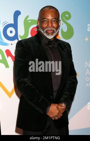 Los Angeles, USA. 11.. Dezember 2022. LOS ANGELES - 11. DEZ.: Levar Burton bei den Emmy Awards 2022 für Kinder und Familien - Ankunft im Ebell Theater am 11. Dezember 2022 in Los Angeles, CA (Foto: Katrina Jordan/Sipa USA) Guthaben: SIPA USA/Alamy Live News Stockfoto