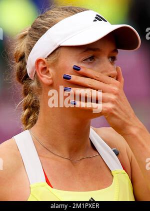 Die dänische Caroline Wozniacki sieht beim ersten Spiel der dänischen Caroline Wozniacki und der chinesischen Jie Zheng auf der WTA Brussels Open am Mittwoch, dem 22. Mai 2013, in Brüssel deprimiert aus. BELGA PHOTO VIRGINIE LEFOUR Stockfoto