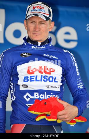 20130525 Uhr - LACS DE L'EAU D'HEURE, BELGIEN: Deutscher Andre Greipel von Lotto - Belisol feiert auf dem Podium nach der vierten Etappe des Radrennen der Belgium Tour, 164,3km km von und nach Lacs de l'Eau d'Heure, Samstag, 25. Mai 2013. BELGA FOTO DAVID STOCKMAN Stockfoto