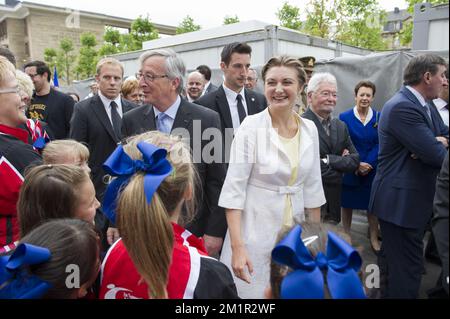 Belgische Gräfin Stephanie de Lannoy und luxemburgischer Premierminister Jean-Claude Juncker Besuch des königlichen Paares in Luxemburg am Samstag, den 22. Juni 2013, in Esch-sur-Alzette anlässlich des Luxemburger Nationalfeiertages am 23. Juni. Stockfoto