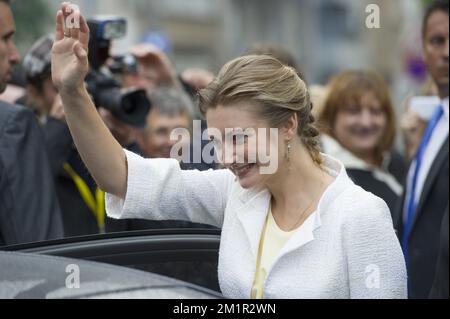 Prinzessin Stephanie von Luxemburg bei einem Besuch des luxemburgischen Königspaares in Esch-sur-Alzette am Samstag, den 22. Juni 2013 anlässlich des Luxemburger Nationalfeiertages am 23. Juni. Stockfoto