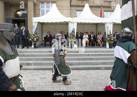 Prinzessin Stephanie von Luxemburg und Prinz Guillaume, der Erbgroßherzog von Luxemburg, bei einem Besuch des luxemburgischen Königspaares in Esch-sur-Alzette am Samstag, den 22. Juni 2013 anlässlich des Luxemburger Nationalfeiertags am 23. Juni. Stockfoto