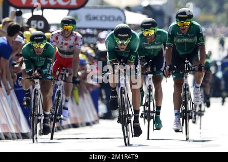 Die Europcar-Fahrer des Teams wurden am Dienstag, den 02. Juli 2013, in der vierten Etappe des Radrennens Tour de France 100., einem 25km-km-Team in Nizza, Frankreich, vorgestellt. BELGA FOTO YORICK JANSENS Stockfoto