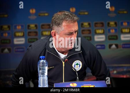 Der Cheftrainer von Wigan, Owen Coyle, wurde auf einer Pressekonferenz des englischen Junges Wigan Athletic F.C. im Brügge-Stadion am Mittwoch, den 18. September 2013, fotografiert. Am Donnerstag spielt Wigan am ersten Tag der Gruppenphase des Europa-League-Turniers gegen Zulte Waregem in der Gruppe D. BELGA FOTO KURT DESPLENTER Stockfoto