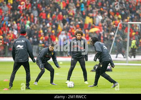 20131013 – BRÜSSEL, BELGIEN: Fotos von Kevin Mirallas, Axel Witsel aus Belgien und Romelu Lukaku aus Belgien, die am Sonntag, den 13. Oktober 2013, in Neerpede, Brüssel, in einer Trainingseinheit der belgischen Fußballnationalmannschaft Red Devils gezeigt wurden. Die Red Devils gewannen ihr Qualifikationsspiel in Kroatien für die FIFA-Weltmeisterschaft 2014 am 11.. Oktober und sind sich nun sicher, dass sie nach Brasilien gehen werden. BELGA FOTO BRUNO FAHY Stockfoto