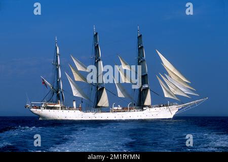 Norwegisches Großschiff Christian Radich von der Seite Stockfoto