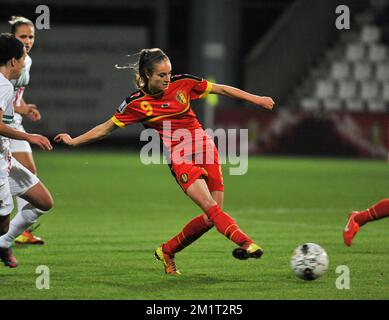 20131031 - ANTWERPEN , BELGIEN : belgische Tessa Wullaert , die während des Fußballspiels für Frauen zwischen Belgien und Portugal am vierten Spieltag in Gruppe 5 der UEFA-Qualifikationsrunde zur FIFA Women World Cup 2015 in Kanada im Het-Kiel-Stadion in Antwerpen abgebildet wird . Donnerstag, 31.. Oktober 2013. FOTO: DAVID CATRY Stockfoto