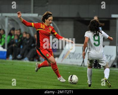 20131031 - ANTWERPEN , BELGIEN : belgische Maud Coutereels (18) , die während des Fußballspiels für Frauen zwischen Belgien und Portugal am vierten Spieltag in Gruppe 5 der UEFA-Qualifikationsrunde zur FIFA Women World Cup 2015 in Kanada im Het-Kiel-Stadion in Antwerpen abgebildet wurden . Donnerstag, 31.. Oktober 2013. FOTO: DAVID CATRY Stockfoto