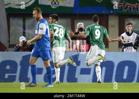 20131107 - WIEN, ÖSTERREICH: Wiens Terrence Boyd feiert nach einem Treffer im Spiel zwischen der österreichischen Mannschaft Rapid Wien und der belgischen RC Genk, viertes Spiel in der Europa-Liga-Gruppenbühne in Gruppe G, Donnerstag, 07. November 2013, im Ernst-Happel-Stadion in Wien, Österreich. BELGA FOTO YORICK JANSENS Stockfoto