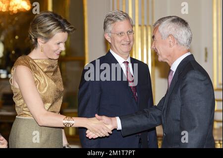 20131119 Uhr - BRÜSSEL, BELGIEN: Königin Mathilde von Belgien und König Philippe - Filip von Belgien, abgebildet während der Zeremonie für Menschen, die 2013 am Dienstag, den 19. November 2013, im Königspalast in Brüssel einen Adelstitel erhielten. BELGA FOTO LAURIE DIEFFEMBACQ Stockfoto