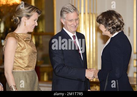 20131119 Uhr - BRÜSSEL, BELGIEN: Königin Mathilde von Belgien und König Philippe - Filip von Belgien, abgebildet während der Zeremonie für Menschen, die 2013 am Dienstag, den 19. November 2013, im Königspalast in Brüssel einen Adelstitel erhielten. BELGA FOTO LAURIE DIEFFEMBACQ Stockfoto