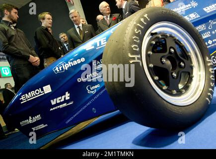 20140115 - BRÜSSEL, BELGIEN: König Philippe - Filip von Belgien, Bild eines königlichen Besuchs zur offiziellen Eröffnung der 92.. Ausgabe der European Motorshow Brussels, die vom 16. Bis 26. Januar auf der Brüsseler Expo am Mittwoch, den 15. Januar 2014, öffentlich zugänglich ist. BELGA FOTO BENOIT DOPPPAGNE Stockfoto