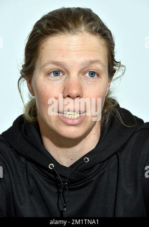 20140127 Uhr - BRÜSSEL, BELGIEN: Pressekonferenz im Vorfeld der Olympischen Winterspiele von Sotschi in Russland, Montag, 27. Januar 2014 in Brüssel. Katrien Aerts wird an der Freestyle Skidisziplin teilnehmen. BELGA FOTO ERIC LALMAND Stockfoto