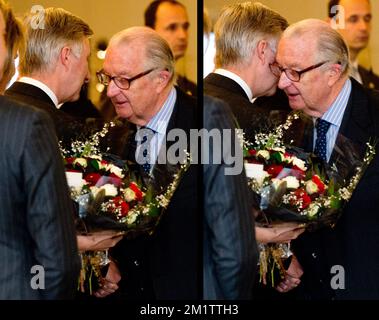 20140205 - BRÜSSEL, BELGIEN: König Philippe - Filip von Belgien und König Albert II von Belgien, abgebildet auf einer akademischen Sitzung anlässlich des 150-jährigen Bestehens des belgischen Roten Kreuzes (Croix-Rouge de Belgique - Rode Kruis van Belgie) im Square Meeting Center in Brüssel am Mittwoch, den 05. Februar 2014. BELGA FOTO BENOIT DOPPPAGNE Stockfoto