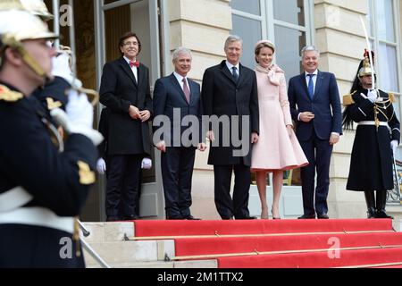 20140206 - PARIS, FRANKREICH: Premierminister Elio Di Rupo, Claude Bartolone, Präsident der Nationalversammlung (l'Assemblee Nationale), König Philippe - Filip von Belgien, Königin Mathilde von Belgien und Vizepremierministerin und Außenminister Didier Reynders präsentieren für den Fotografen auf dem offiziellen Auslandsbesuch des neuen belgischen Königs und Königs beim Präsidenten der Französischen Republik Francois Hollande in Paris, Frankreich, am Donnerstag, den 06. Februar 2014. BELGA FOTO DIRK WAEM Stockfoto