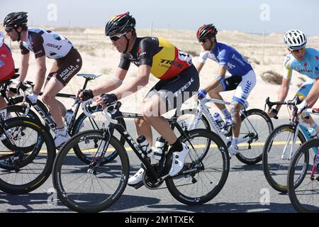 20140212 Uhr - AL KHOR CORNICHE, KATAR: Belgischer Stijn Devolder von Trek Factory Racing, das während der vierten Etappe der Katar Tour 2014 in Aktion gezeigt wird, 135 km von Dukhan nach Mesaieed, Katar, Mittwoch, 12. Februar 2014. Die Katar Tour 2014 findet vom 9. Bis 14. Februar statt. Stockfoto