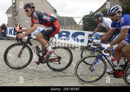 Schweizer Silvan Dillier vom BMC Racing Team im Paterberger Schwierigkeitsgrad im eintägigen Radrennen „Ronde van Vlaanderen - Tour des Flandres - Tour of Flanders“, 259 KM von Brügge nach Oudenaarde, Sonntag, 06. April 2014. Stockfoto