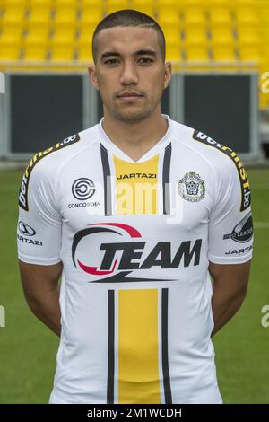 Oyama Arthur posiert für den Fotografen während des 2014-2015. Season Photo Shooting der belgischen First League-Fußballmannschaft Lokeren, Samstag, 12. Juli 2014 in Lokeren. Stockfoto