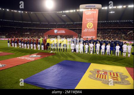 20141010 – BRÜSSEL, BELGIEN: Belgische und andorranische Spieler vor einem Qualifikationsspiel der 2016 belgischen Fußballnationalmannschaft Red Devils und Andorra, das am Freitag, den 10. Oktober 2014, im Stadion „Stade ROI Baudouin - Koning Boudewijnstadion“ in Brüssel stattfand. BELGA FOTO YORICK JANSENS Stockfoto