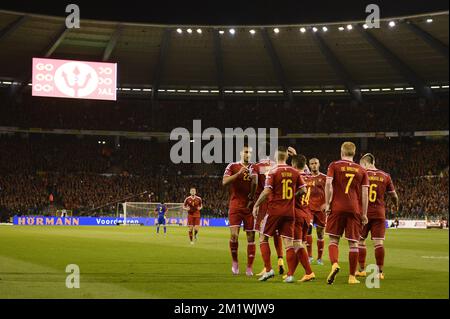 20141010 – BRÜSSEL, BELGIEN: Belgische Spieler feiern am Freitag, den 10. Oktober 2014, während eines Qualifikationsspiels der belgischen Nationalmannschaft Red Devils und Andorra zur Euro 2016 im Stadion „Stade ROI Baudouin - Koning Boudewijnstadion“ in Brüssel. BELGA FOTO YORICK JANSENS Stockfoto