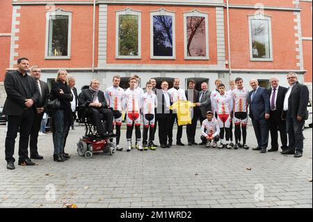 20141023 Uhr - SERAING, BELGIEN: Foto einer Pressekonferenz über die 2015. Ausgabe des Radrennens Tour de France, Donnerstag, den 23. Oktober 2014, in Seraing. Die dritte Etappe der Tour beginnt in Antwerpen und endet am 6.. Juli in Huy. Die vierte Etappe beginnt in Seraing und endet am 7.. Juli in Cambrai, Frankreich. BELGA FOTO SOPHIE KIP Stockfoto