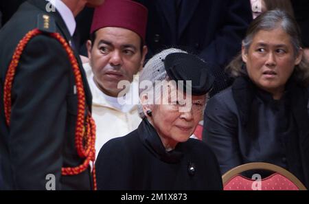 20141212 – BRÜSSEL, BELGIEN: Prinz Moulay Rachid von Marokko, japanische Kaiserin Michiko und Prinzessin Sirindhorn von Thailand, die während der Beerdigung von Königin Fabiola in der Kathedrale St. Michael und St. Gudula (Cathedral des Saints Michel et Gudule / Sint-Michiels- en Sint-Goedele kathedraal) in Brüssel, Freitag, den 12. Dezember 2014, abgebildet wurden. Königin Fabiola de Mora y Aragon, Witwe des belgischen Königs Boudewijn - Baudouin, verstarb am Freitag, den 5. Dezember, im Alter von 86 Jahren. BELGA FOTO BENOIT DOPPPAGNE Stockfoto