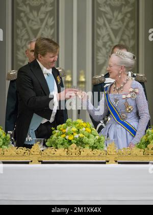 17-3-2015 KOPENHAGEN - König Willem-Alexander und Königin Maxima der Niederlande und Königin Margarethe und Prinz Henrik von Dänemark beim Staatsbankett im Schloss Christiansborg in Kopenhagen, Dänemark, 17. März 2015. Kronprinz Frederik und Kronprinzessin Mary, der holländische König und die Königin, sind für einen zweitägigen Staatsbesuch in Dänemark. COPYRIGHT ROBIN UTRECHT Stockfoto