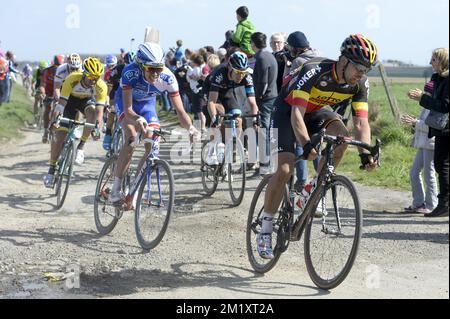 Belgisch Jens Debusschere von Lotto - Soudal, das während des eintägigen Radrennens „Paris-Roubaix“, 253,5 km von Compiegne zum Velodrome in Roubaix, Sonntag, 12. April 2015, fotografiert wurde. Stockfoto