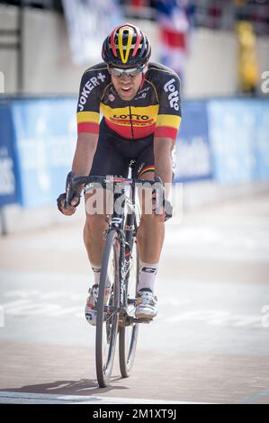 Belgisch Jens Debusschere von Lotto - Soudal, nach dem eintägigen Radrennen „Paris-Roubaix“, 253,5 km von Compiegne zum Velodrome in Roubaix, Sonntag, 12. April 2015. Stockfoto