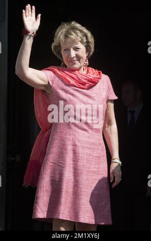 AMSTERDAM - Ankunft der Prinzessin Margriet Feier für König Willem alexander im Dam-Palast in Amsterdam COPYRIGHT ROBIN UTRECHT Stockfoto