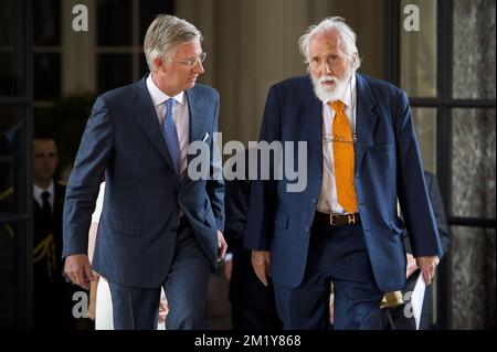 20150617 - BRÜSSEL, BELGIEN: König Philippe - Filip von Belgien und Prinz Blucher von Wahlstatt, abgebildet auf einem Empfang des belgischen Königspaares mit dem luxemburgischen Erbgroßherzog und Nachkommen der wichtigsten Kriegsführer der Schlacht in Waterloo am Mittwoch, den 17. Juni 2015, auf der Königlichen Burg in Laken-Laeken, Brüssel. BELGA FOTO LAURIE DIEFFEMBACQ Stockfoto