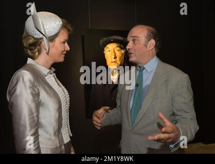 20150624 Uhr - PEKING, CHINA: Königin Mathilde von Belgien wird vom Gründer des Temple Hotel, dem belgischen Juan Van Wassenhove, begrüßt, bevor Sie am 5. Tag eines königlichen Besuchs in China, Mittwoch, den 24. Juni 2015, in China ein Diner mit führenden chinesischen Damen in Peking besuchen. BELGA FOTO BENOIT DOPPPAGNE Stockfoto