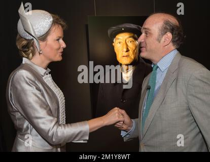 20150624 Uhr - PEKING, CHINA: Königin Mathilde von Belgien wird vom Gründer des Temple Hotel, dem belgischen Juan Van Wassenhove, begrüßt, bevor Sie am 5. Tag eines königlichen Besuchs in China, Mittwoch, den 24. Juni 2015, in China ein Diner mit führenden chinesischen Damen in Peking besuchen. BELGA FOTO BENOIT DOPPPAGNE Stockfoto