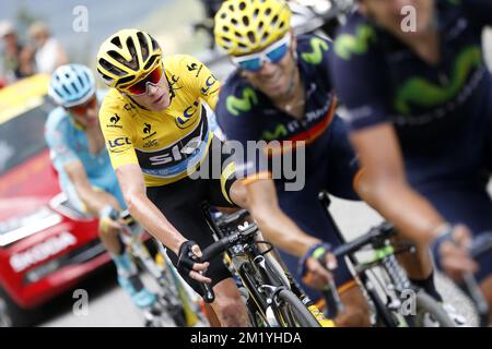 Britischer Chris Froome von Team Sky und spanischer Alejandro Valverde von Movistar Team in Aktion während Phase 17 der 2015. Ausgabe des Radrennen Tour de France, 161 km von Digne-les-Bains nach Pra Loup, Frankreich, Mittwoch, 22. Juli 2015. Stockfoto