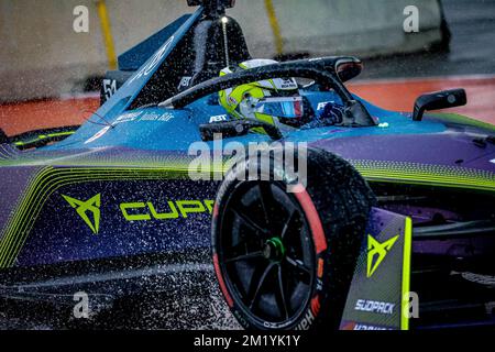 51 MULLER Nico (Hg), Team ABT – CUPRA, Spark-Mahindra, Mahindra M9-Electro, Action während der ABB FIA Formel E Valencia Testing 2022 auf dem Circuit Ricardo Tormo vom 13. Bis 16. Dezember 2022 in Cheste, Spanien – Photo Paulo Maria / DPPI Stockfoto