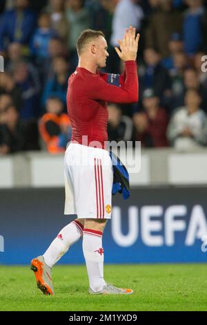 Manchester's Wayne Rooney feiert nach dem Sieg eines Fußballspiels zwischen dem belgischen First League Team Club Brugge KV und dem britischen Verein Manchester United FC in Brügge, Mittwoch, den 26. August 2015, dem Rückspiel der Play-offs des UEFA Champions League-Wettbewerbs. Manchester United gewann die erste Etappe 3:1. Stockfoto