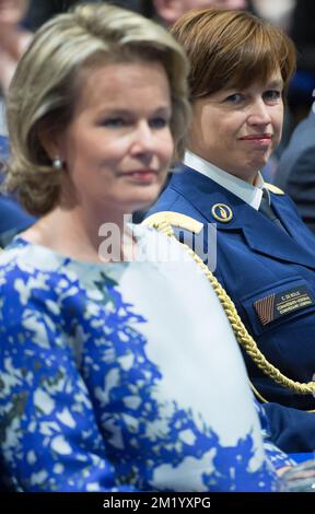 20150904 – BRÜSSEL, BELGIEN: Königin Mathilde von Belgien und generalkommissarin der Bundespolizei Catherine De Bolle, Foto anlässlich einer Feier zum zwanzigsten Jahrestag der Sondereinheit der Bundespolizei, die sich mit Vermissten befasst, Freitag, den 04. September 2015. BELGA FOTO BENOIT DOPPPAGNE Stockfoto